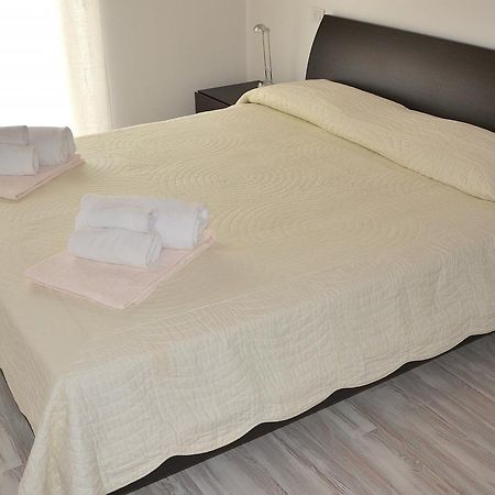 Residenza Alle Torri With Pool 托里德尔贝纳科 外观 照片