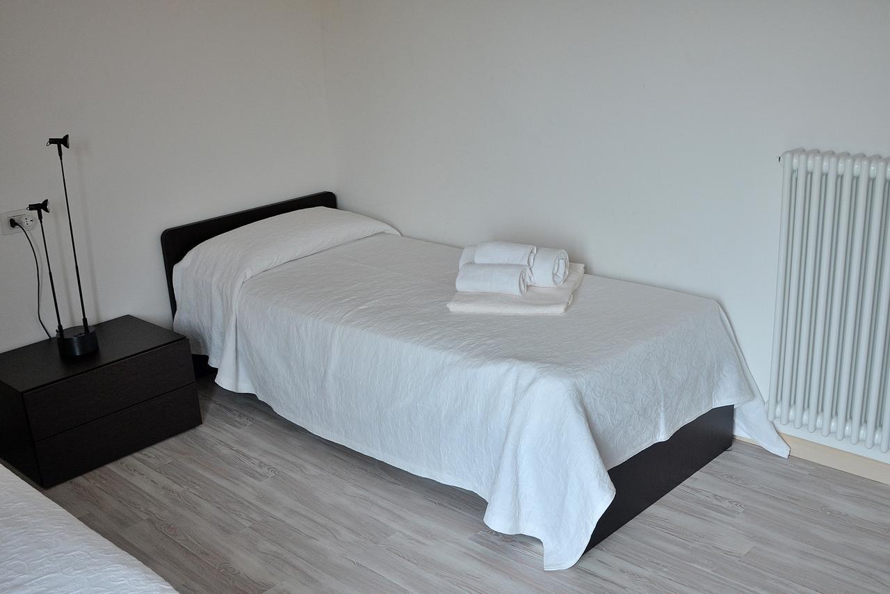 Residenza Alle Torri With Pool 托里德尔贝纳科 外观 照片