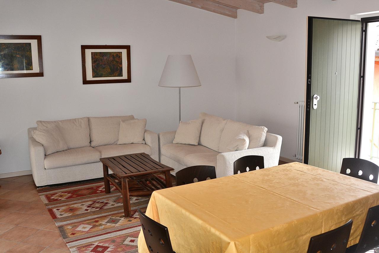 Residenza Alle Torri With Pool 托里德尔贝纳科 外观 照片