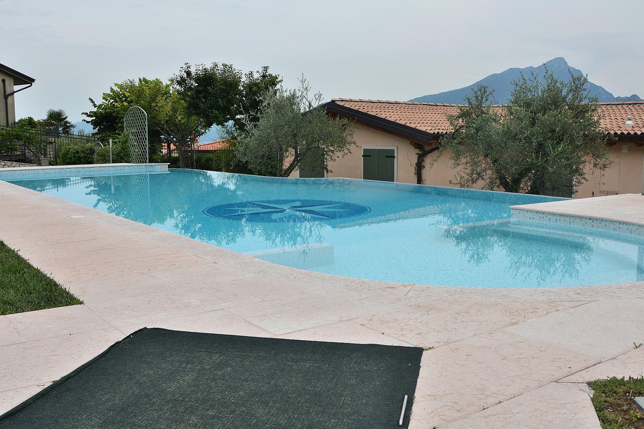 Residenza Alle Torri With Pool 托里德尔贝纳科 外观 照片